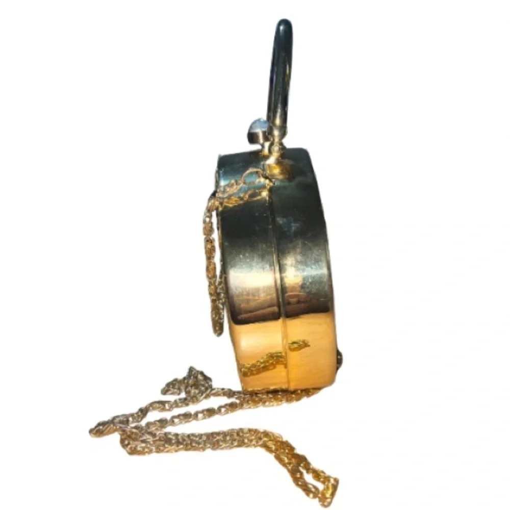 Chic Vintage Black and Gold Floral Clutch With Gold-Tone Chain Strap, 60’s - Picture 5 of 8